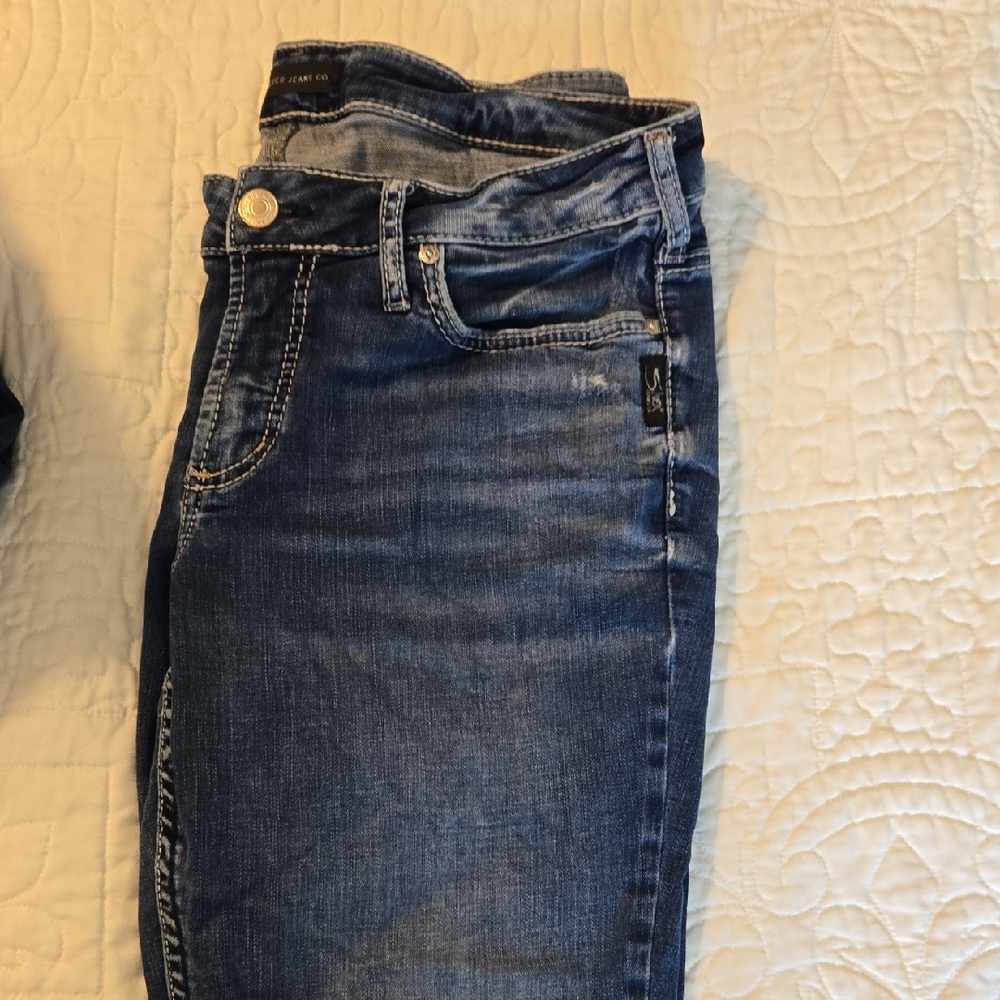 Silver Jeans Elyse Bootcut, Distressed, Like New Size 12 L31.